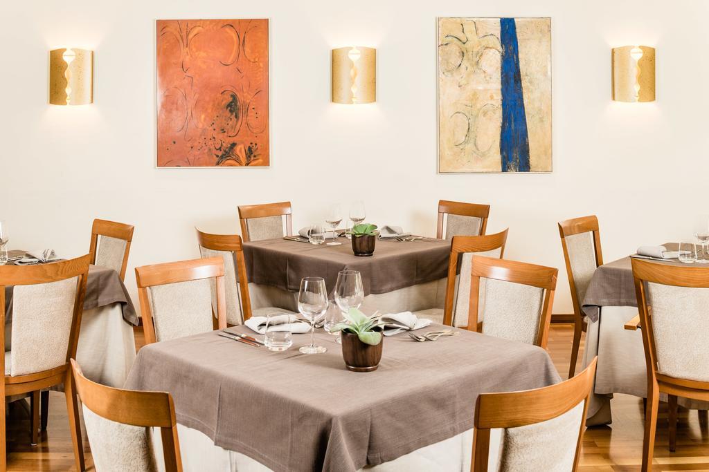 ויפיטנו Hotel Restaurant Lilie מראה חיצוני תמונה