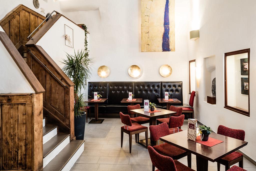 ויפיטנו Hotel Restaurant Lilie מראה חיצוני תמונה