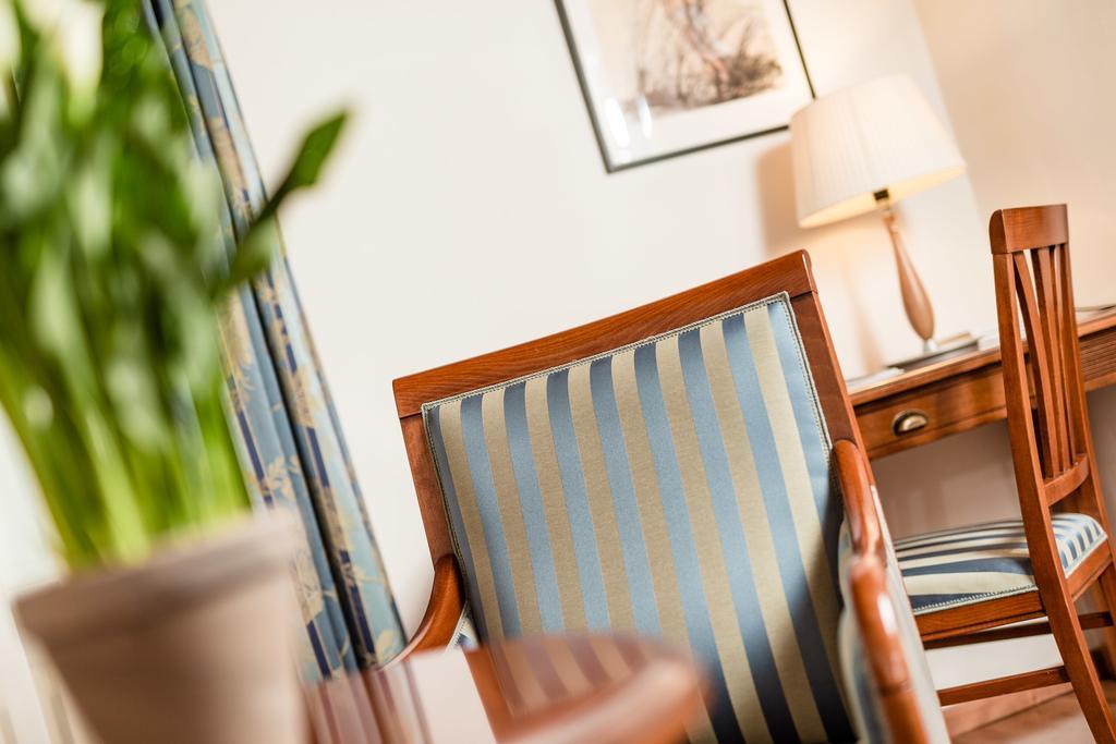 ויפיטנו Hotel Restaurant Lilie מראה חיצוני תמונה